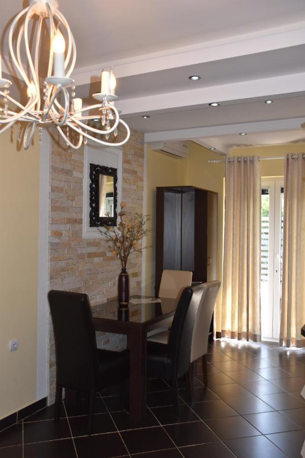 Apartments Scepanovic Tivat Exteriör bild