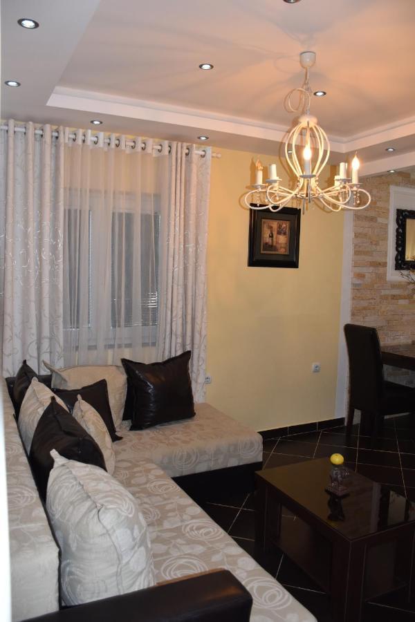 Apartments Scepanovic Tivat Exteriör bild